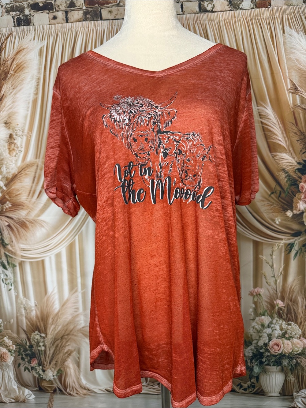 Maurices Rust Orange Graphic V-Neck Tee